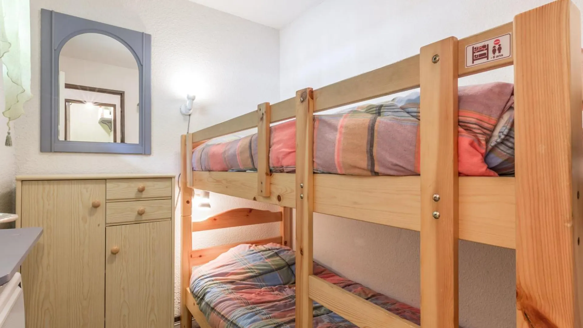 3***, 6 Voyageurs, A 150M Des Telecabines, Parking, Garage, A La Clusaz - Fr-1-304-117 France